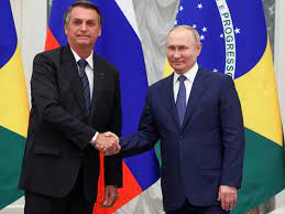 Bolsonaro sobre posição do Brasil em guerra na Ucrânia: decisão é minha